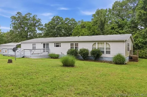 305 Dry Ridge Rd, Camdenton, MO 65020