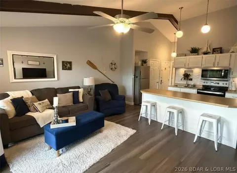 191 Southwood Shores Dr #3B, Lake Ozark, MO 65049