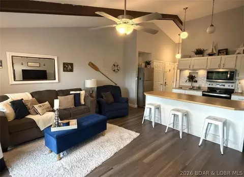 191 Southwood Shores Dr #3B, Lake Ozark, MO 65049