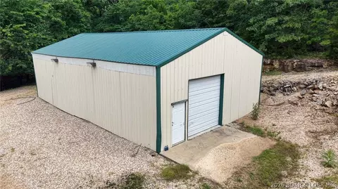 Point Plaza, Edwards, MO 65326