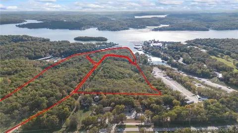 6390 Ranch Dr, Osage Beach, MO 65065