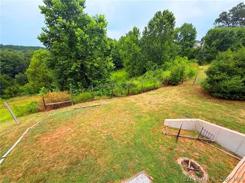 Exterior - 157 Sawmill Rd, Saint Robert, MO 65584 photo 4 of 11