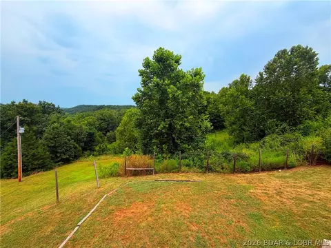 Exterior - 157 Sawmill Rd, Saint Robert, MO 65584 photo 6 of 11