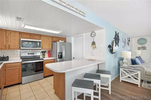 Kitchen - 104 Point Supreme Drive 112 Point Supreme Loop, Sunrise Beach, MO 65079 photo 1 of 3