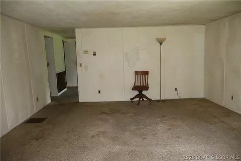 Living - 1808 Aurora St S, Eldon, MO 65026 photo 1 of 5