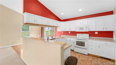 Kitchen - 61 Woodland Cir, Eldon, MO 65026 photo 1 of 2