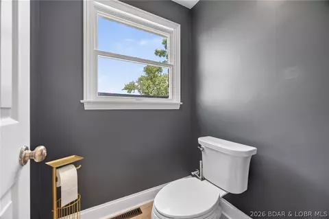 Bath - 5413 Leaf Ct, Osage Beach, MO 65065 photo 1 of 10