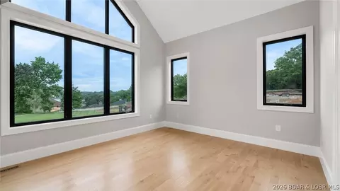 Bedroom - 1254 Darwin Dr, Osage Beach, MO 65065 photo 3 of 8