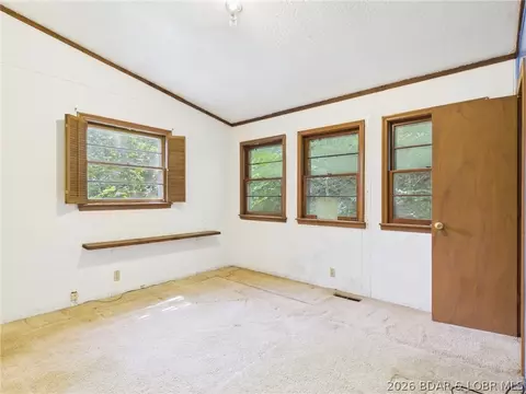 Bedroom - 1122 Laura Hufferd Rd, Roach, MO 65787 photo 3 of 4