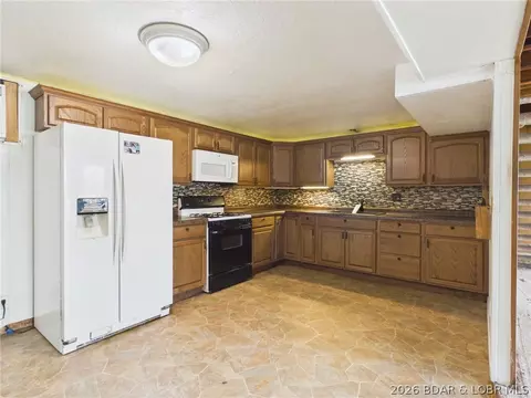 Kitchen - 1122 Laura Hufferd Rd, Roach, MO 65787 photo 1 of 1