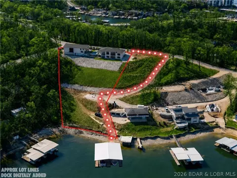 1356 Duckhead Rd, Lake Ozark, MO 65049