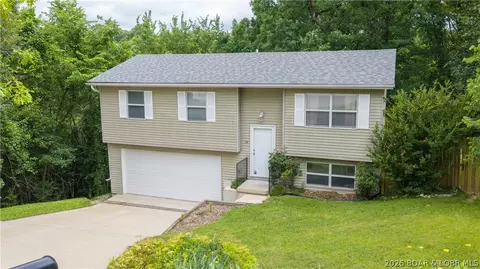 401 Christopher Dr, Camdenton, MO 65020