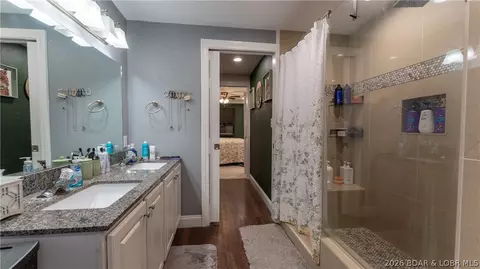 Bath - 111 Franklin Ave, Eldon, MO 65026 photo 1 of 3