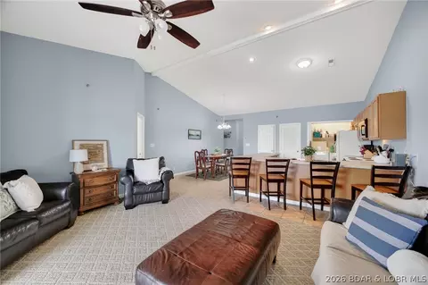 498 Mimosa Beach Dr #5B, Climax Springs, MO 65324