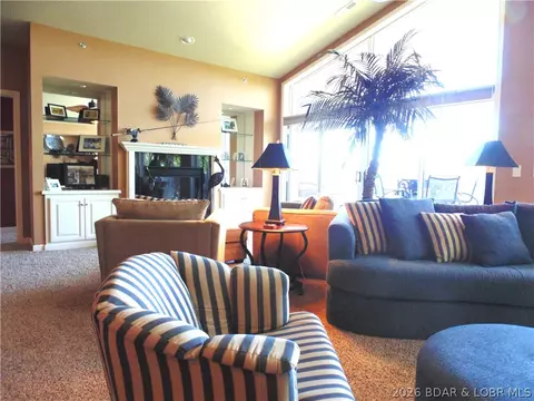 985 Summer Place Dr #5B, Camdenton, MO 65020