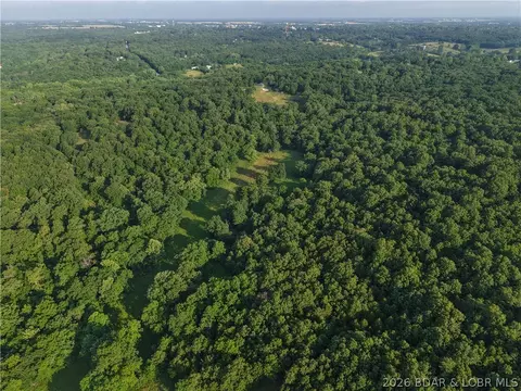 18465 W Highway Hwy W, Versailles, MO 65084