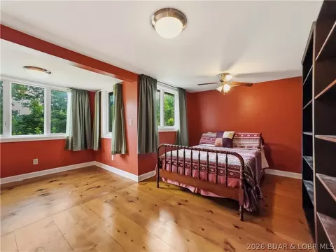 Bedroom - 4325 Lower Prairie Hollow Rd, Roach, MO 65787 photo 2 of 6