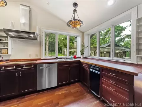 Kitchen - 4325 Lower Prairie Hollow Rd, Roach, MO 65787 photo 2 of 3