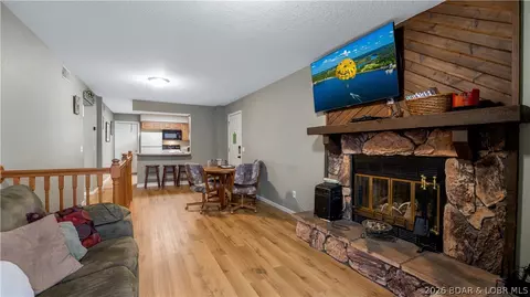 20 Wheelhouse Ct #2A, Lake Ozark, MO 65049