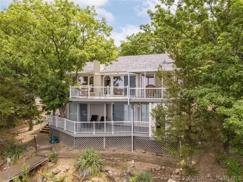 30 Leisure Cir, Lake Ozark, MO 65049