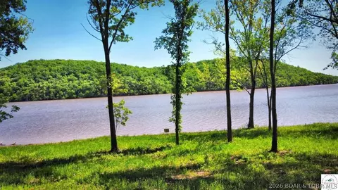 27 Ac Hayden Dr, Lincoln, MO 65338