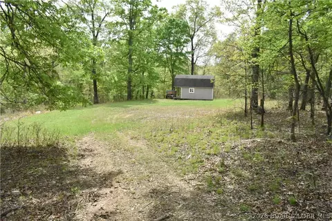 489 Chalk Hollow Pt, Sunrise Beach, MO 65079