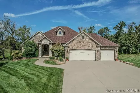 959 Cobblestone Ct, Lebanon, MO 65536