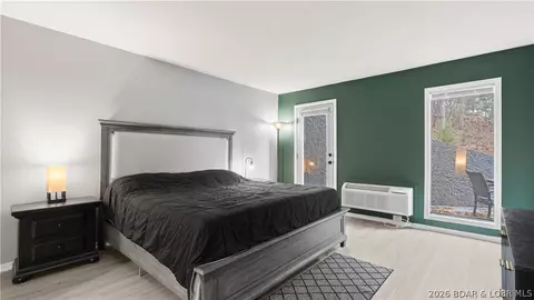 Bedroom - 306 Seabright Dr, Osage Beach, MO 65065 photo 1 of 10