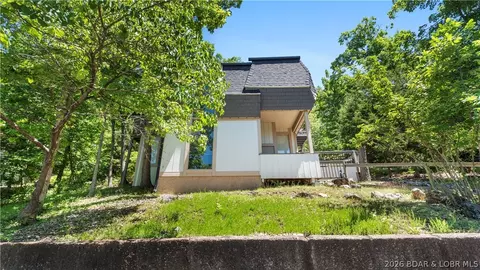 306 Seabright Dr, Osage Beach, MO 65065