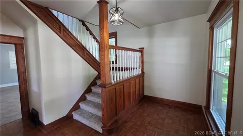 Entry Way - 501 N Monroe, Versailles, MO 65084 photo 2 of 4