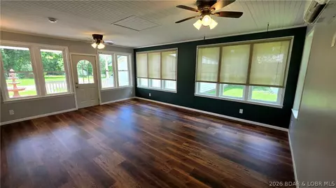 Exterior - 501 N Monroe, Versailles, MO 65084 photo 4 of 8