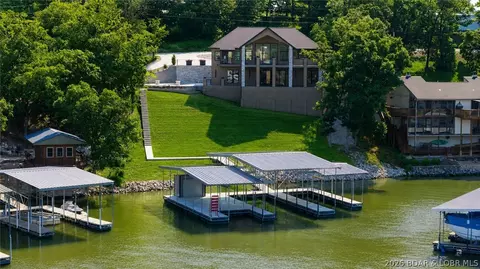 844 Thrush Rd, Lake Ozark, MO 65049