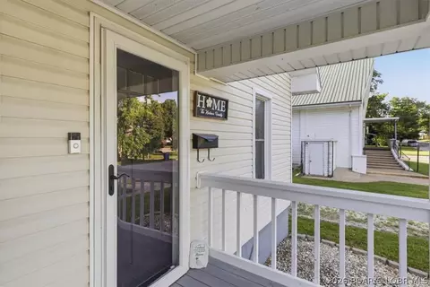Exterior - 209 N Maple St, Eldon, MO 65026 photo 4 of 4