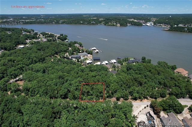 1532 Quanta Grande Dr # A, Porto Cima, MO 65079
