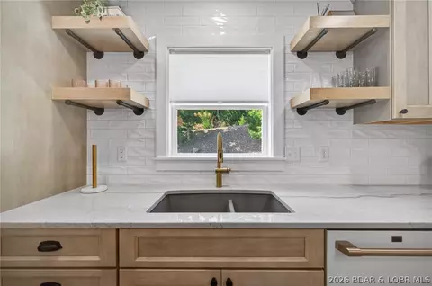 Kitchen - 25 Old Sassafrass Rd, Eldon, MO 65026 photo 4 of 5
