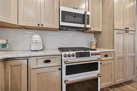 Kitchen - 25 Old Sassafrass Rd, Eldon, MO 65026 photo 5 of 5