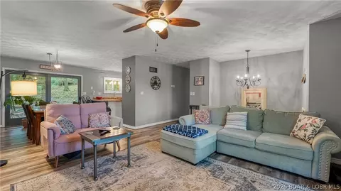54 Sunset Rd, Lake Ozark, MO 65049