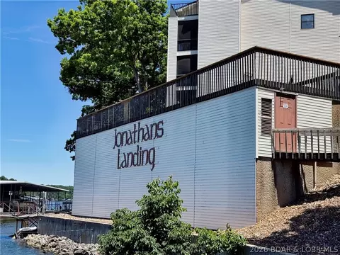 98 Jonathans Landing Dr #1E, Lake Ozark, MO 65049