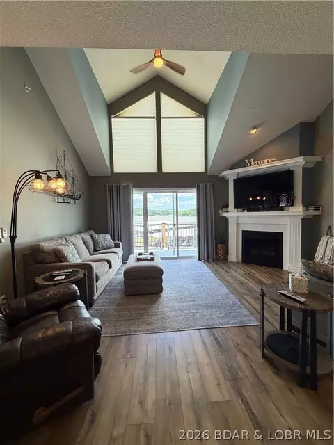 626 Clearwater Dr #4A, Camdenton, MO 65020