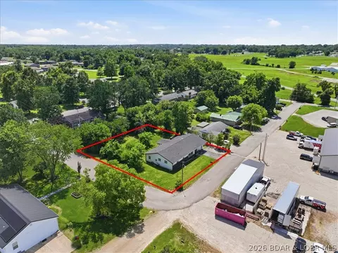 View/Area - 1024 Jay St, Eldon, MO 65026 photo 3 of 6