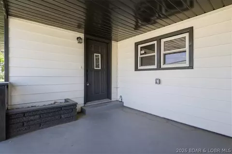 Exterior - 1024 Jay St, Eldon, MO 65026 photo 4 of 8