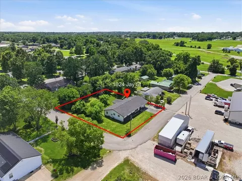 View/Area - 1024 Jay St, Eldon, MO 65026 photo 4 of 6