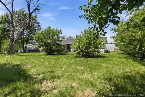 Exterior - 1024 Jay St, Eldon, MO 65026 photo 6 of 8
