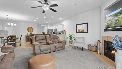 464 Cedar Heights Dr #3D, Camdenton, MO 65020