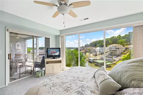 80 Regatta Bay Cir #3D, Lake Ozark, MO 65049