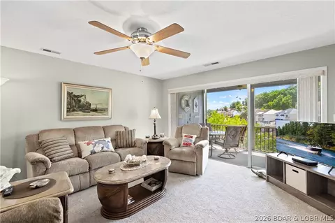 80 Regatta Bay Cir #3D, Lake Ozark, MO 65049
