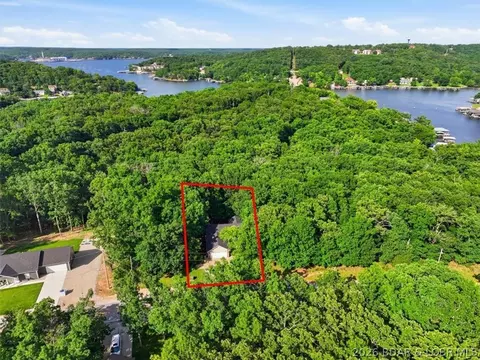 View/Area - 158 Apache Rd, Four Seasons, MO 65049 photo 2 of 5