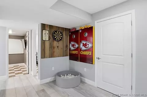 Entry Way - 158 Apache Rd, Four Seasons, MO 65049 photo 1 of 4