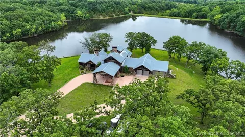 21616 Poorboy Rd, Warsaw, MO 65355