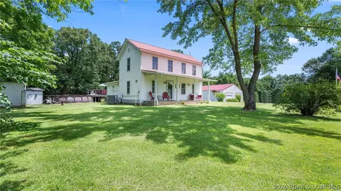 187 Cedar Ln, Iberia, MO 65486
